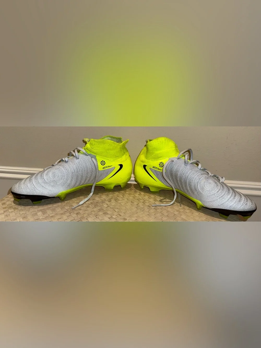 Nike PRO Phantom Luna 2 Pro FG Mad Voltage Soccer Cleats Men’s 8 FJ2575-003